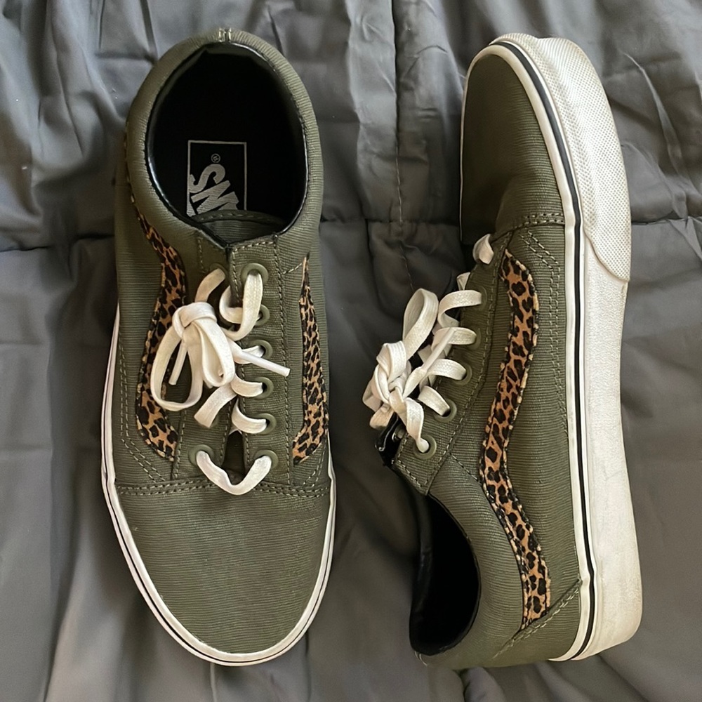 Women vans